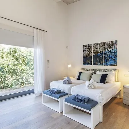 Troia Praia - Amazing Modern For 8 People - Walking Distance From Beach Golf Villa