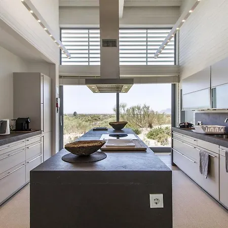 Troia Praia - Amazing Modern For 8 People - Walking Distance From Beach Golf Villa *