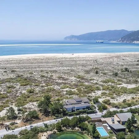 Troia Praia - Amazing Modern For 8 People - Walking Distance From Beach Golf *