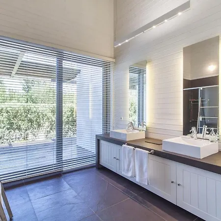 Villa Troia Praia - Amazing Modern For 8 People - Walking Distance From Beach Golf Lissabon